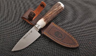 Нож  Muela Field Kitchen, Stag Handle